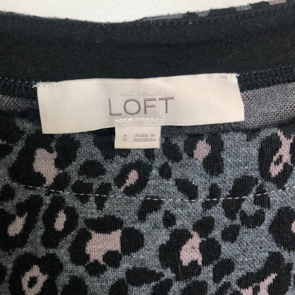 LOFT short-sleeved sweater top - Picture 3 of 4